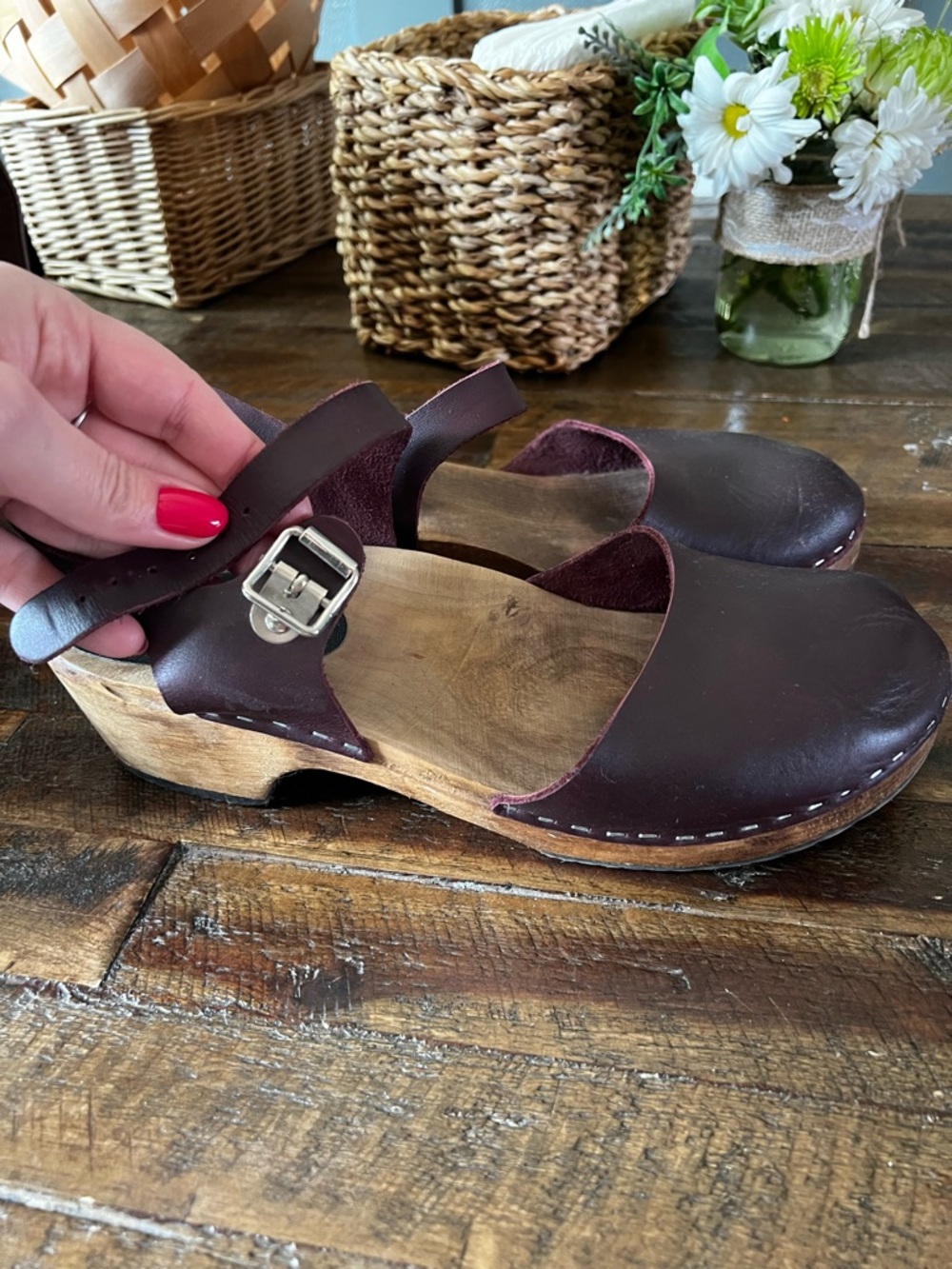 Lotta Women's Mahogany Leather Clog Mules with Adjustable Ankle Strap Size 11 - Picture 2 of 12